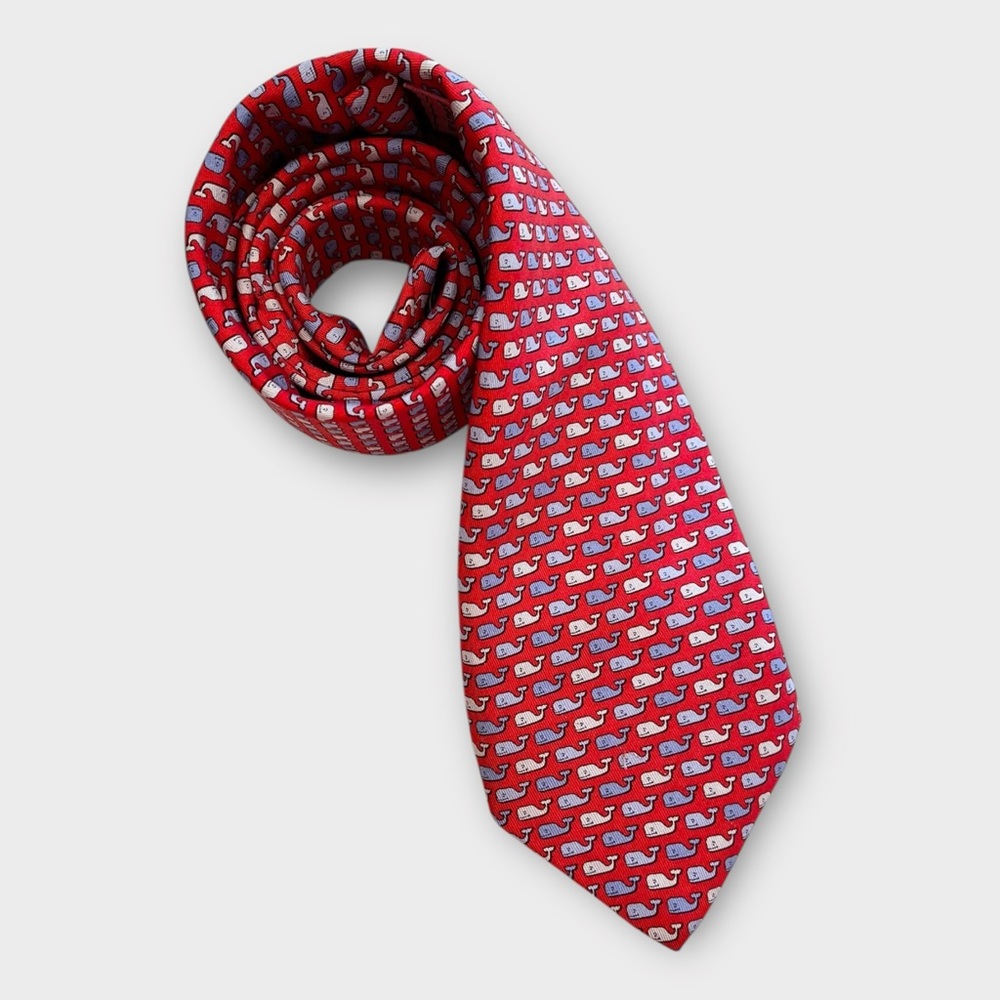 VINEYARD VINES Shep & Ian red/blue whale print silk tie preppy office coastal